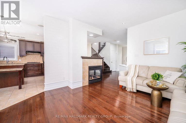 28553258/203-black-sage-crescent/riverside-southgloucester-glen/ottawa/ontario/K1V2J7_9