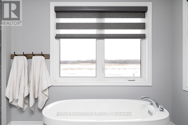 29414212/353-sweetclover-way/avalon-west/ottawa/ontario/K4A1E6_3