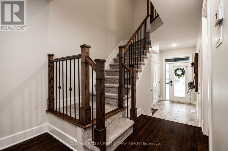 29499389/211-purchase-crescent/stittsville-south/ottawa/ontario/K2S2L8_24