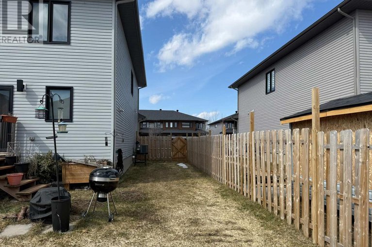 29552415/304-belfort-street/embrun/russell/ontario/K0A1W0_16