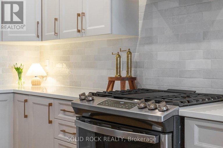 29673004/949-omagaki-way/blossom-parkkemp-parkfindlay-creek/ottawa/ontario/K1X0J3_9