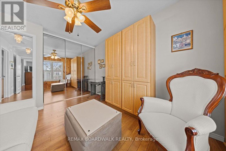 29446345/6355-sablewood-place/chapel-hill/ottawa/ontario/K1C7M3_66