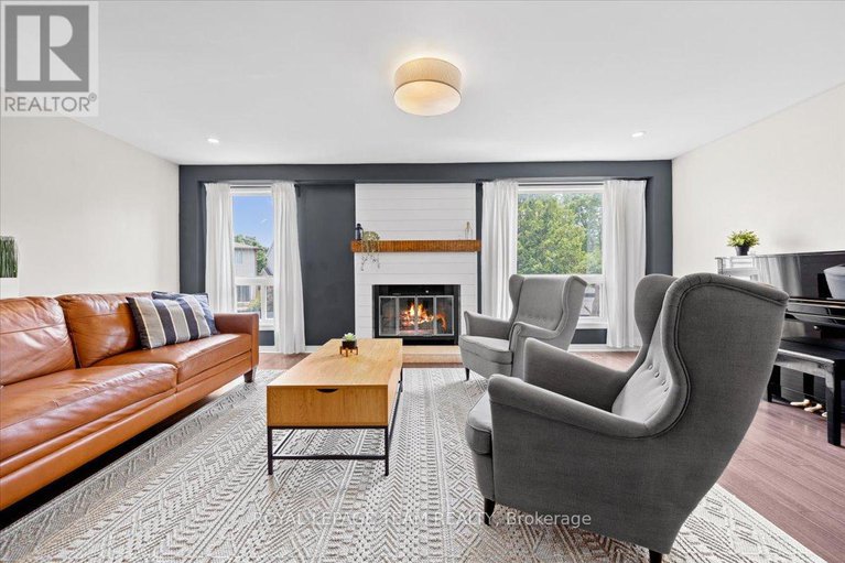 28637798/13-kedgewick-court/tanglewood/ottawa/ontario/K2G4M9_17