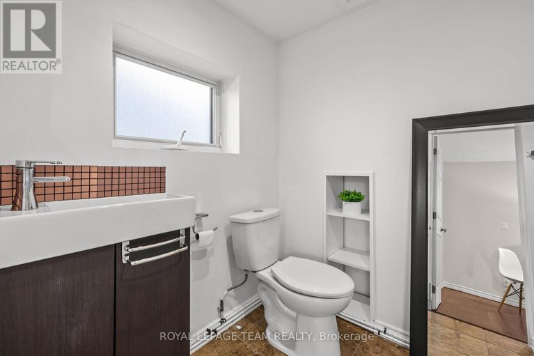 29455343/44-chestnut-street/ottawa-east/ottawa/ontario/K1S1A1_16