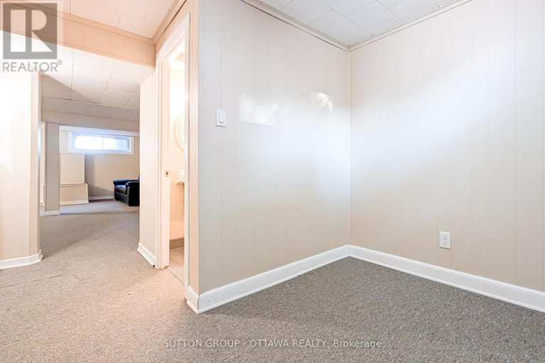 28861066/866-claude-street/castle-heightsrideau-high/ottawa/ontario/K1K2S6_27