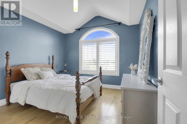 28944014/3516-cambrian-road/half-moon-bay/ottawa/ontario/K2J0V1_26
