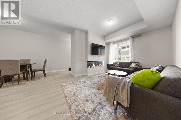 29589382/314-lillian-freiman-private/half-moon-bay/ottawa/ontario/K2J7K7_6