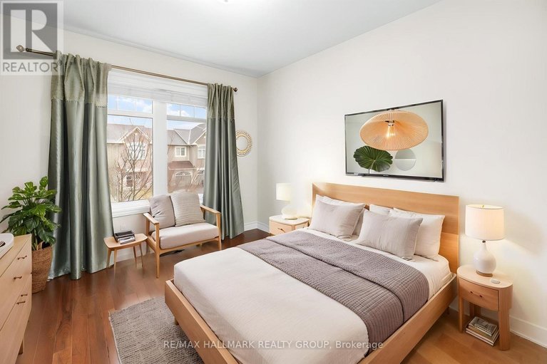 29648631/548-langelier-avenue/mer-bleuebradley-estatesanderson-park/ottawa/ontario/K1W0E7_25