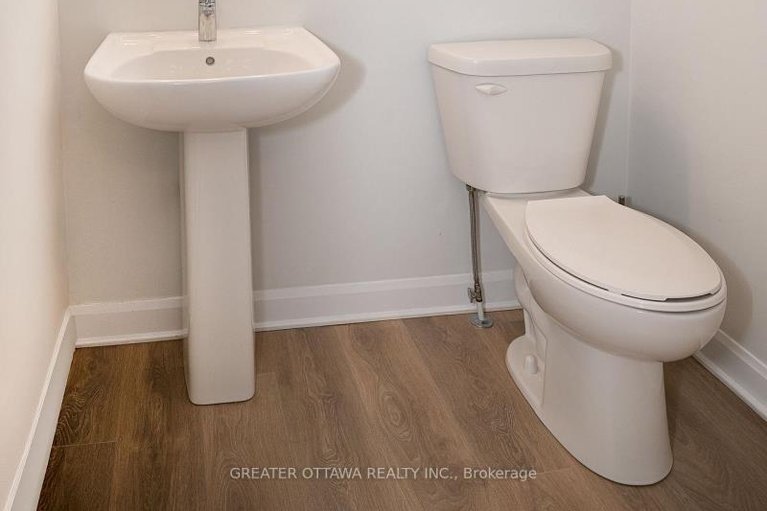 29592817/16-415-eldorado-private/morgans-grantsouth-march/ottawa/ontario/K2K0N9_9