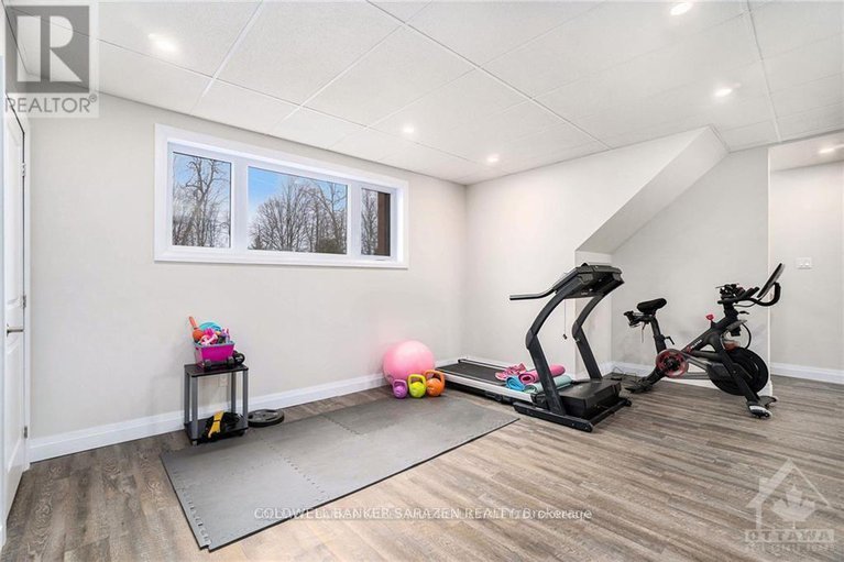 28836358/902-munro-drive/mcnabbraeside-twps/mcnabbraeside/ontario/K7S3G8_18