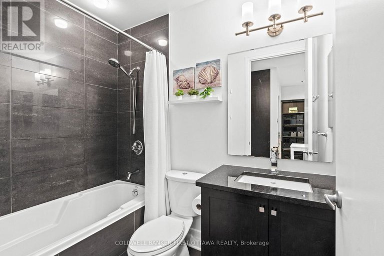 28426797/705-327-breezehill-avenue/west-centre-town/ottawa/ontario/K1Y1R6_12