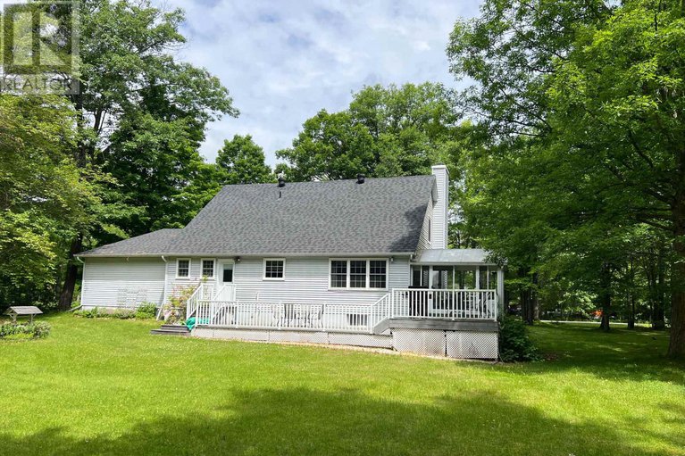 28549907/249-bracken-avenue/drummondnorth-elmsley-north-elmsley-twp/drummondnorth-elmsley/ontario/K7A4S4_3