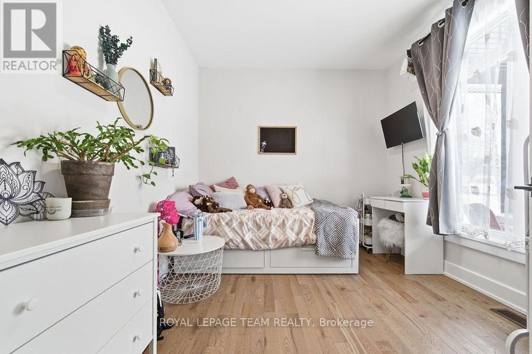 29486296/80-raymond-luhta-crescent/mcnabbraeside-twps/mcnabbraeside/ontario/K7S3G8_6