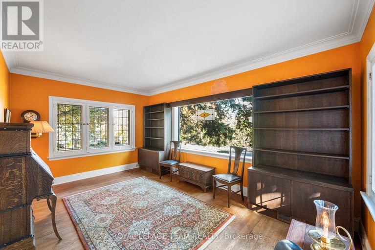 29064217/516-kenwood-avenue/mckellarhighland/ottawa/ontario/K2A0L6_11