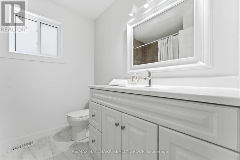 29416522/1091-burgundy-lane/convent-glen/ottawa/ontario/K1C2M9_27