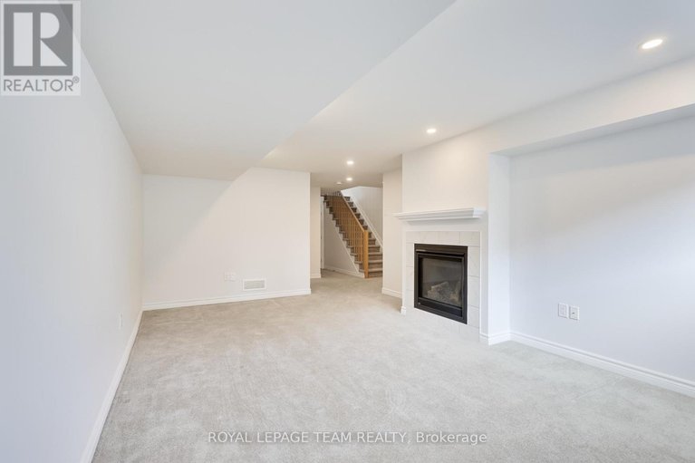 29464154/840-clapham-terrace/stittsville-south/ottawa/ontario/K2S2N8_47