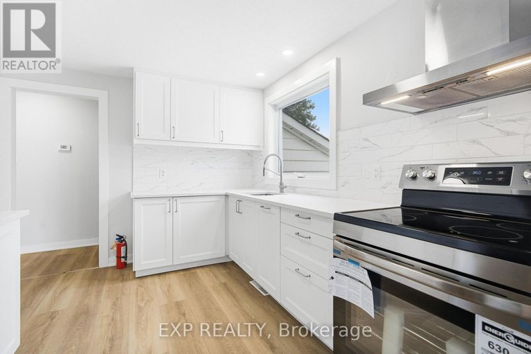 29496832/46-charkay-street/borden-farmstewart-farmcarleton-heightsparkwood-hills/ottawa/ontario/K2E5N4_7