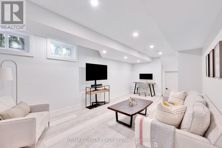 29202255/2556-gravelle-crescent/blackburn-hamlet/ottawa/ontario/K1B3A3_28