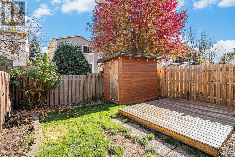 29045616/1432-deavy-way-e/bilberry-creekqueenswood-heights/ottawa/ontario/K1E2W8_15