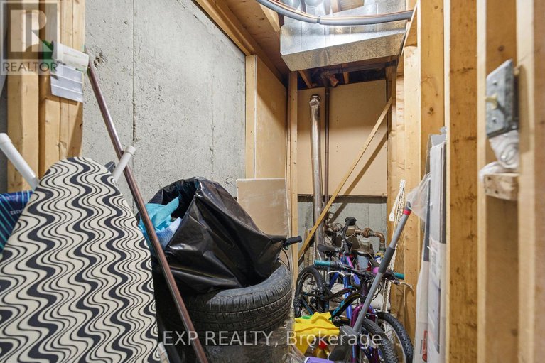 29302886/33-3333-mccarthy-road/hunt-club/ottawa/ontario/K1V9X5_29