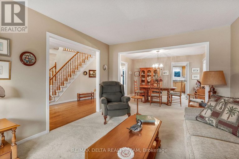 29126045/745-hauteview-crescent/fallingbrookridgemount/ottawa/ontario/K4A2B9_9