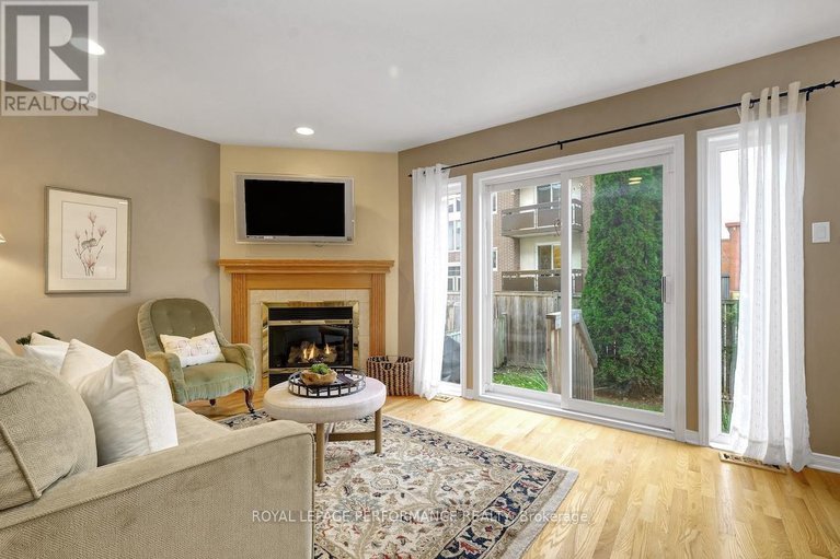 29081363/169-arcola-private/overbrookcastle-heights/ottawa/ontario/K1K4W9_39