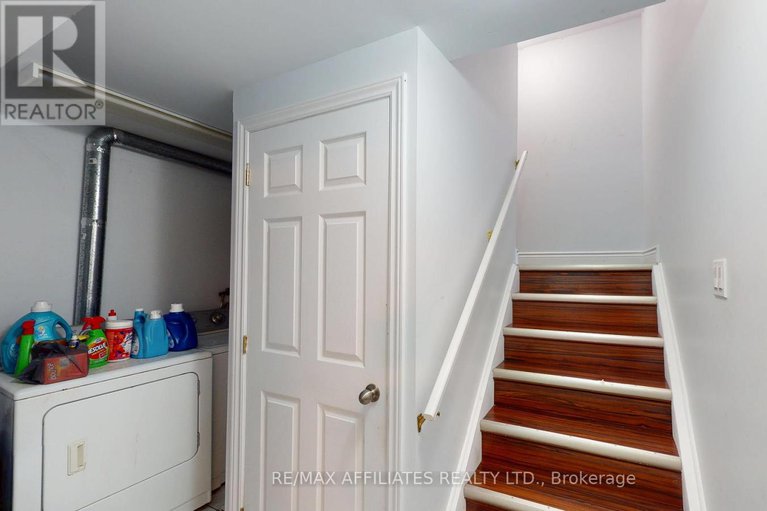 28601229/11-76-compata-way-s/blackburn-hamlet-south/ottawa/ontario/K1B4W9_14