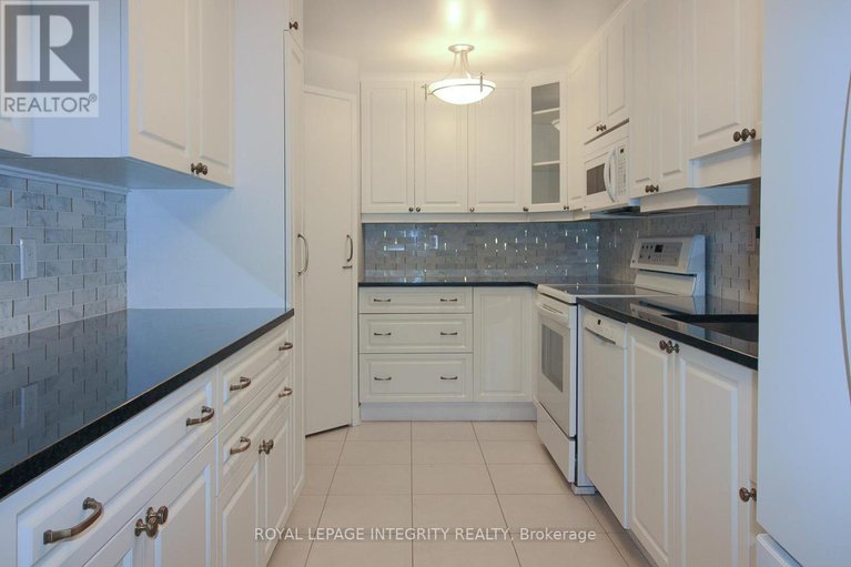 29052412/1080-des-ormes-place/convent-glen-north/ottawa/ontario/K1C5L7_4