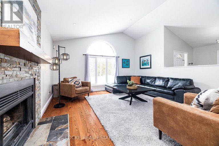 29449674/6492-waddion-drive/greely/ottawa/ontario/K4P1E7_15