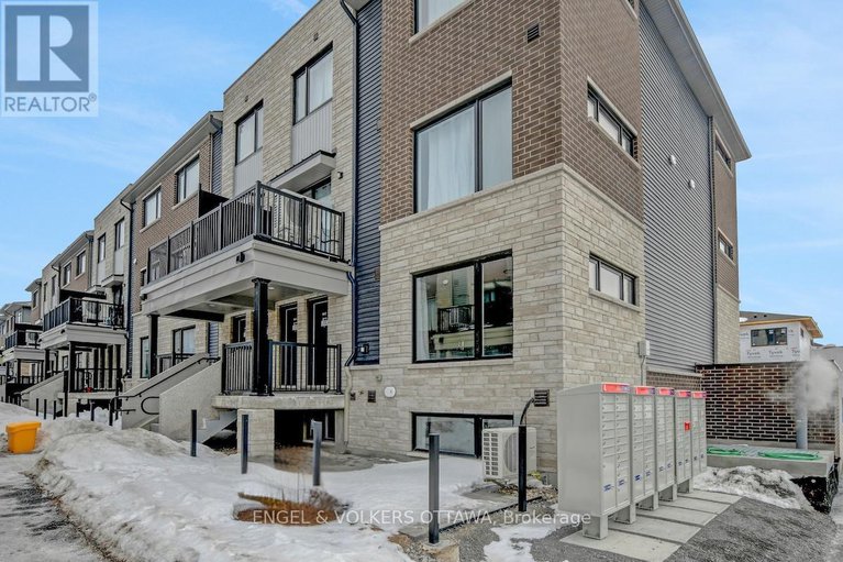 29432303/12-801-glenroy-gilbert-drive/strandherd/ottawa/ontario/K2J5R6_1