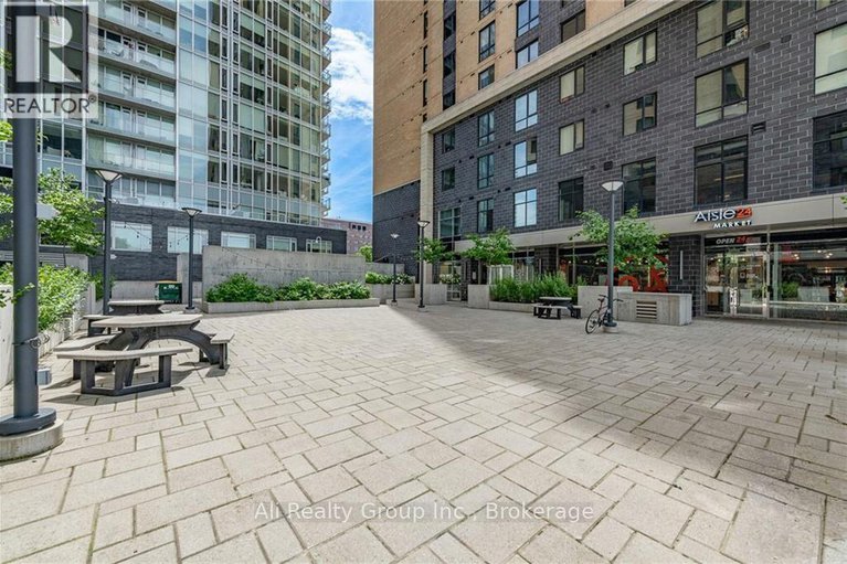 28928402/1618-105-champagne-avenue-s/west-centre-town/ottawa/ontario/K1S5E5_22