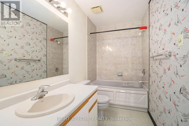 28879318/82-nestow-drive/tanglewood/ottawa/ontario/K2G4L8_17