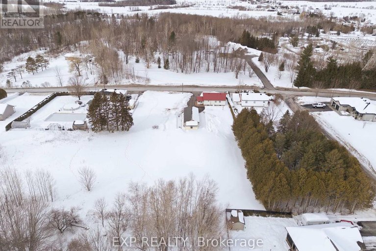 29393358/1776-labonte-street/clarencerockland-twp/clarence-rockland/ontario/K0A1N0_36