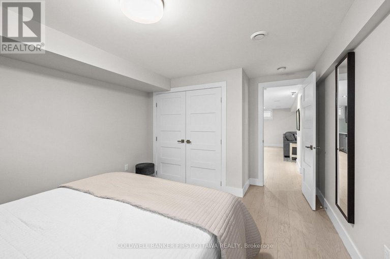 29322072/1828-heatherstone-crescent/springridgeeast-village/ottawa/ontario/K4A4P2_38