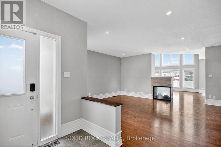 29092513/118-wilhelmina-place/riverside-southgloucester-glen/ottawa/ontario/K4M0B4_3