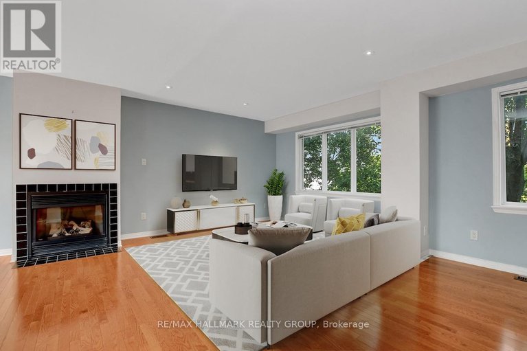28576253/553-burleigh-private/cyrville/ottawa/ontario/K1J1J9_7