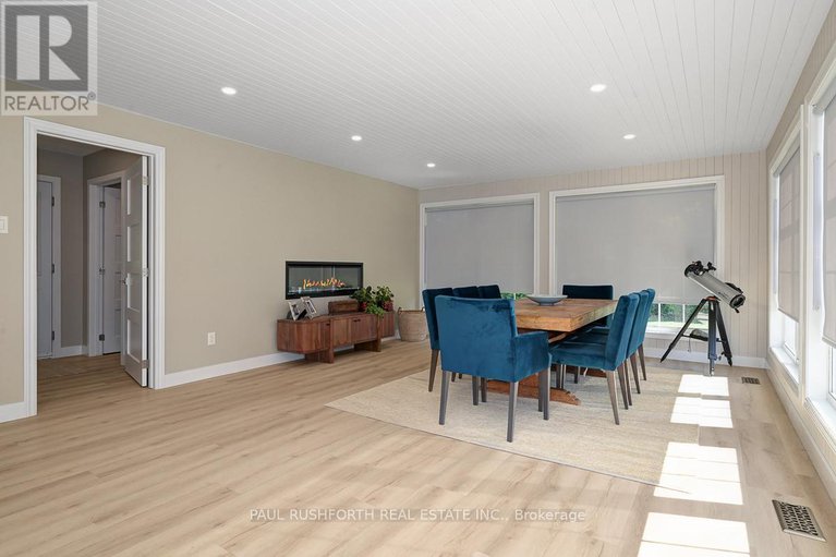 28933934/15-richland-drive/goulbourn-twp-from-franktown-rdsouth-to-rideau/ottawa/ontario/K0A2Z0_16