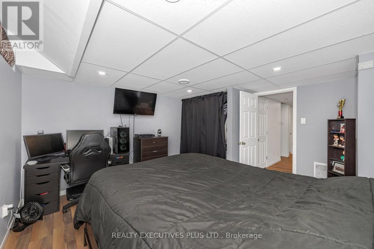28498185/341-jasper-crescent/town-of-rockland/clarence-rockland/ontario/K4K0C9_30