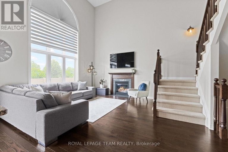 28539226/43-hibiscus-way/cedargrovefraserdale/ottawa/ontario/K2J6A5_17