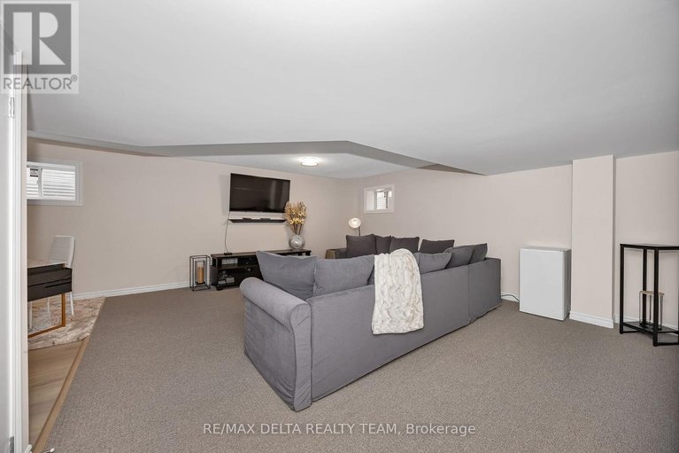 29635219/748-vennecy-terrace/orleans-village/ottawa/ontario/K1W1H2_33