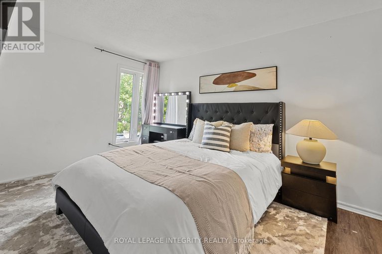 28599502/3485-mccarthy-road/hunt-clubwestern-community/ottawa/ontario/K1V8Z9_21