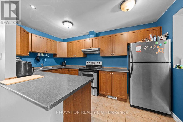 28818665/82-stokes-crescent-e/glencairnhazeldean/ottawa/ontario/K2L2Z4_10