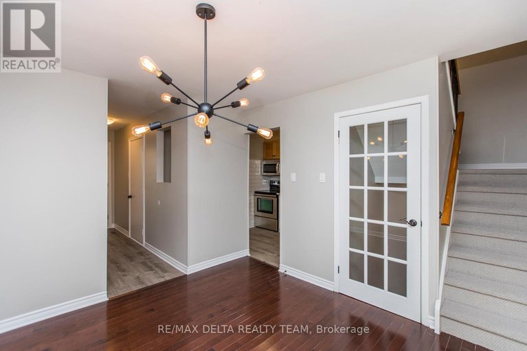 29517311/8-323-monica-crescent/bilberry-creekqueenswood-heights/ottawa/ontario/K1E3N6_10