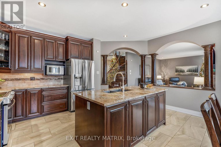 29122588/414-fairlakes-way/avalon-east/ottawa/ontario/K4A0L1_15