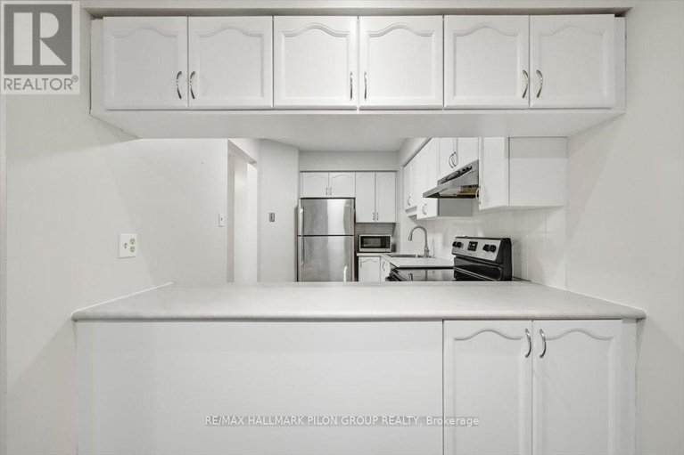 29035710/205-briston-private/hunt-club-park/ottawa/ontario/K1G5R5_6