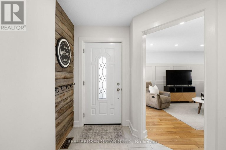 29653465/2058-wildflower-drive/queenswood-heights-south/ottawa/ontario/K1E3R3_3