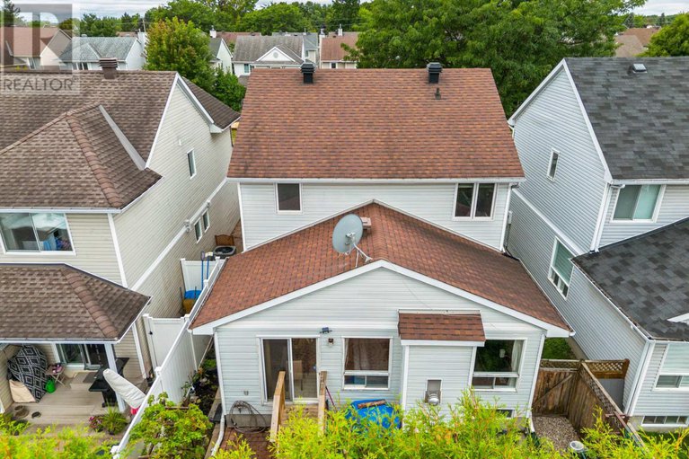 28798692/2213-noblewood-way/orleans-village/ottawa/ontario/K1W1E7_46