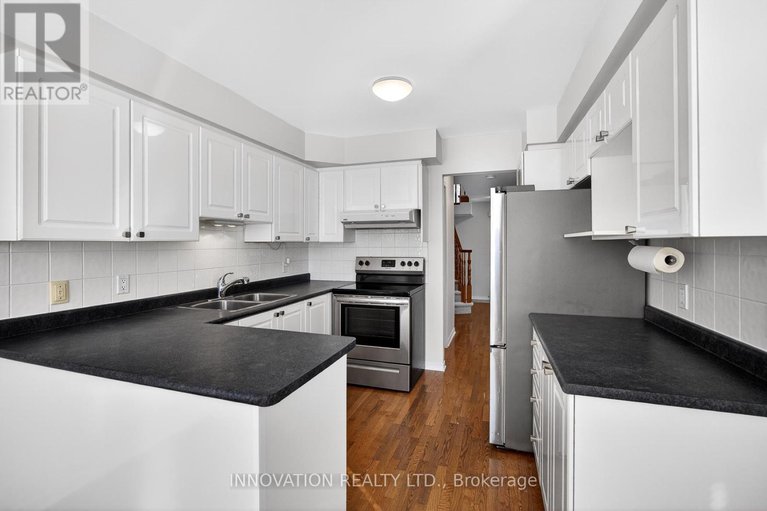 29339280/966-goose-river-avenue/riverside-southgloucester-glen/ottawa/ontario/K1V1T7_12