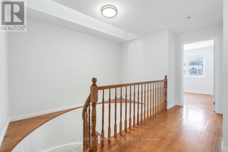 29096024/41-saddle-crescent/hunt-club-park/ottawa/ontario/K1G5L4_26