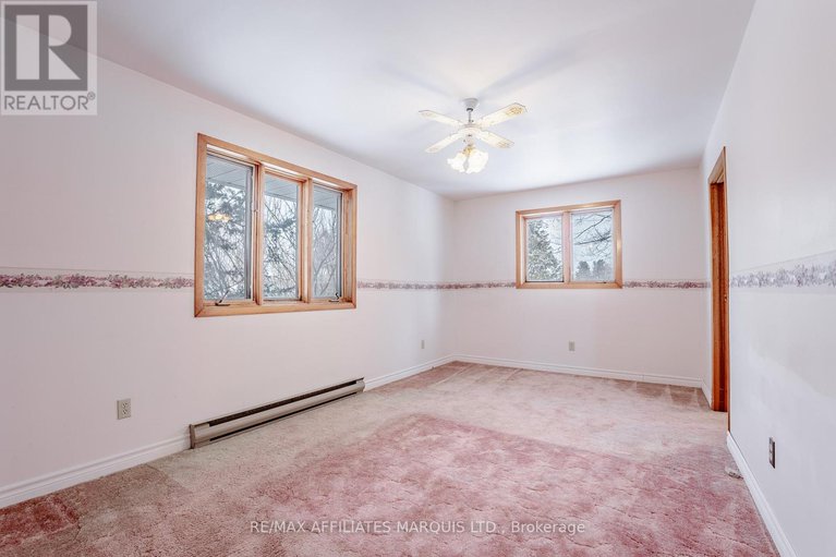 28215114/10984-county-rd-2-road/iroquois/south-dundas/ontario/K0E1K0_14